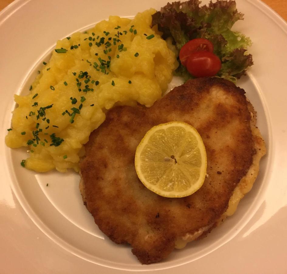 诺伊霍夫安德泽恩 Zenntaler Hof酒店 外观 照片